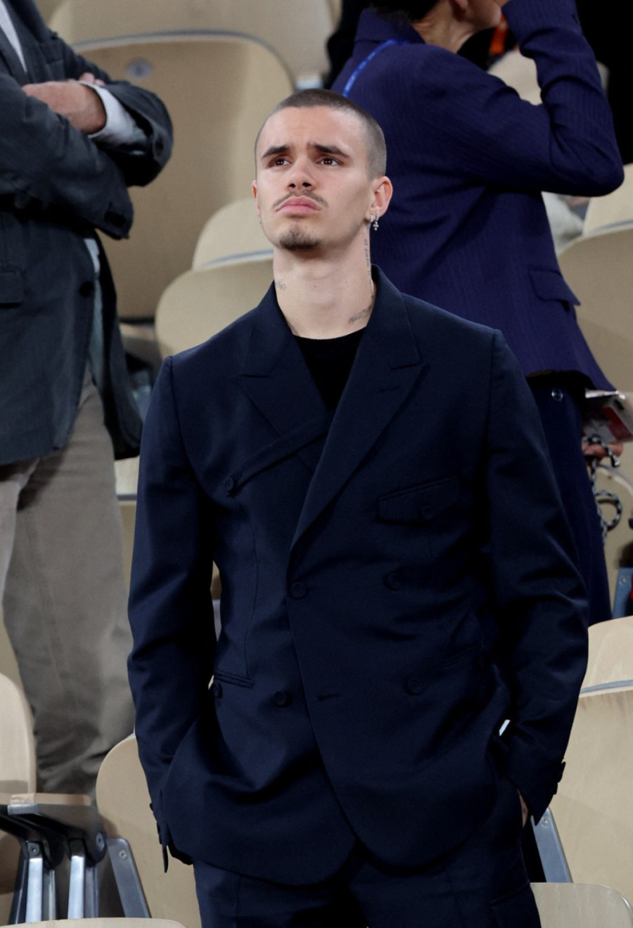 Bekam je ponovo slobodan, zbog njegovog izgleda žene odlepile FOTO