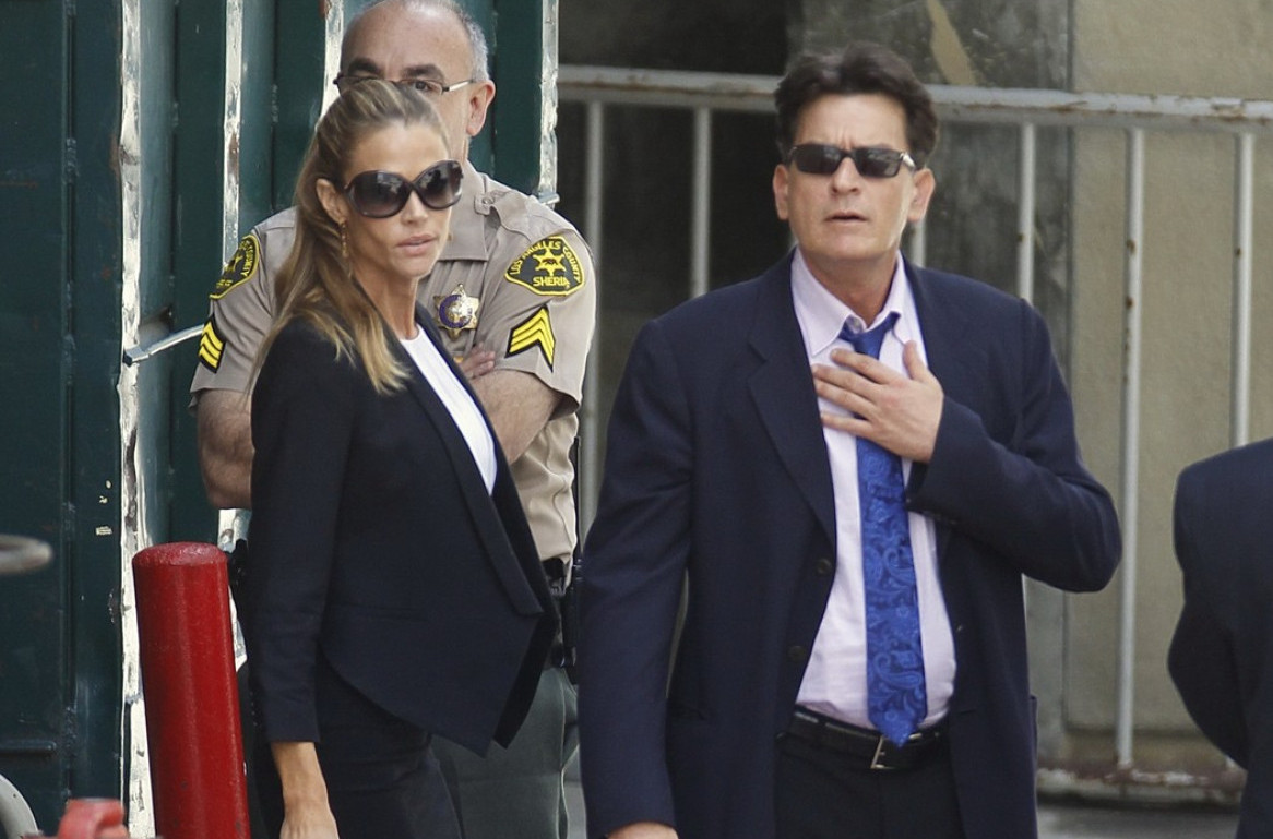 Ćerka Čarlija Šina mora da izvadi silikone iz grudi: "Biće mi teško da se vratim na staro" FOTO