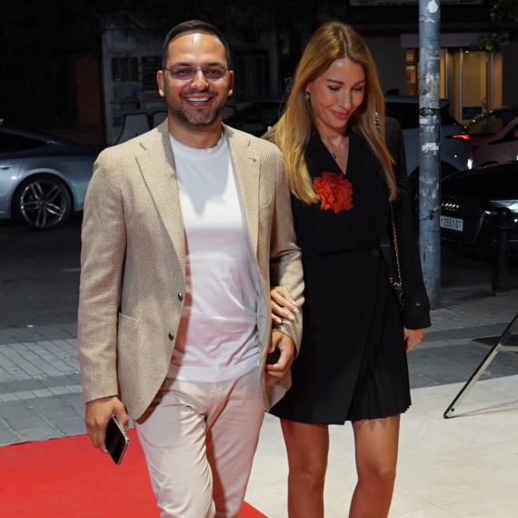 Dubravka Đedović Handanović pokazala trudnički stomak – i to na gradilištu FOTO