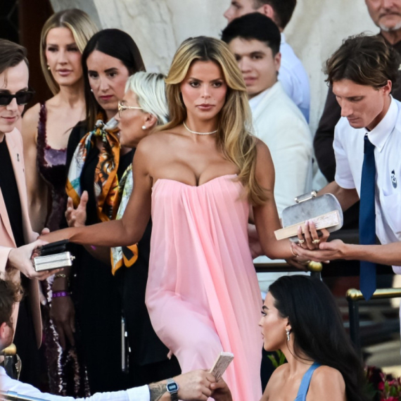 Dnevni horoskop za 26. avgust: Rakovi pokušavaju da nađu rešenje, Bikovima neko nudi šansu