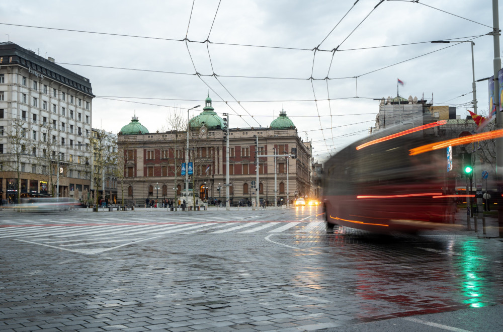 Zatvara se za saobraćaj Trg republike: Evo do kada