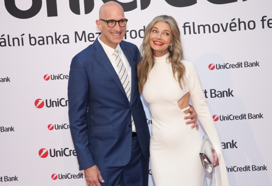 Nikad nije kasno: Najtraženija manekenka 90-ih je u 62. godini rekla da FOTO/VIDEO