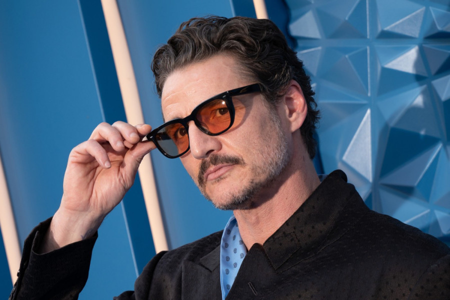 Miljenik žena u strastvenom zagrljaju muškarca: Sad je sve jasno nakon ovih fotki FOTO