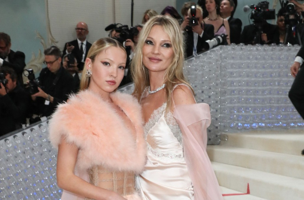 Ista legendarna mama: Da li znate čija je ovo naslednica? FOTO