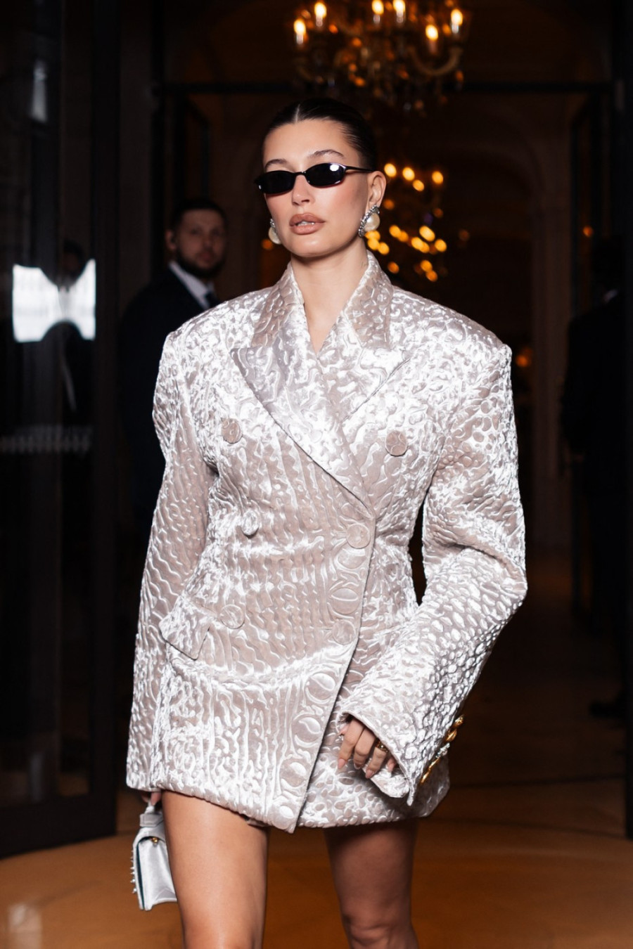 Haljina iz 80-ih postala neočekivani hit za praznične žurke FOTO