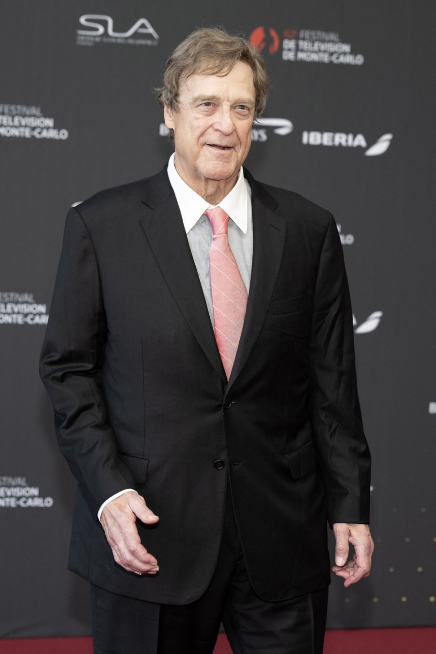 Slavni glumac šokirao novim izgledom: Smršao čak 90 kilograma i sad je drugi čovek FOTO