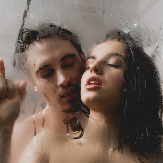Pet dobrih razloga zašto bi češće trebalo da se tuširate sa partnerom