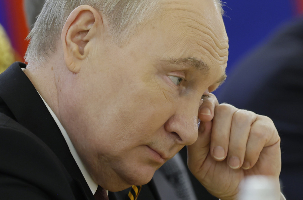 Težak udarac za Putina: Amerika uvodi sankcije za kupce ruske nafte?