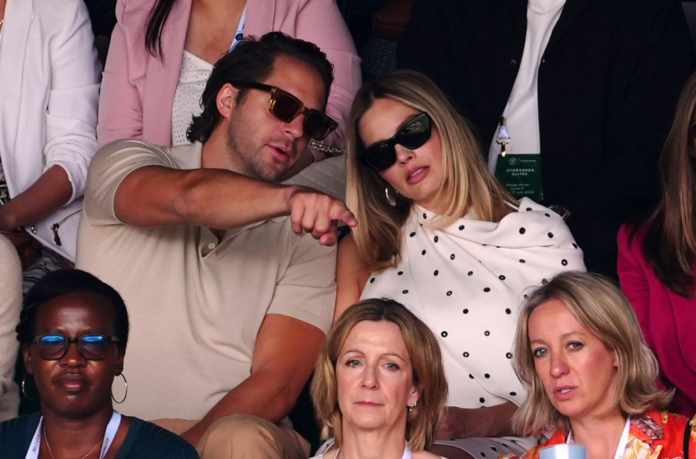 Najlepša žena sveta uhvaćena u ljubavnom zanosu i sve puca od strasti FOTO