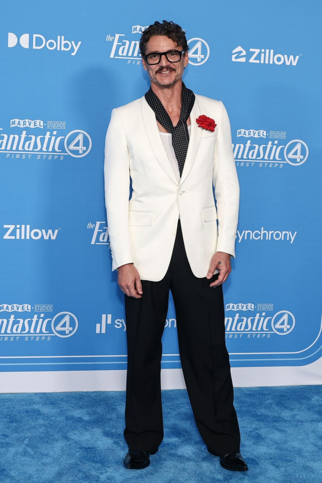 Holivudski šarmer pokazao transrodnu sestru i svi pričaju o njenoj lepoti FOTO