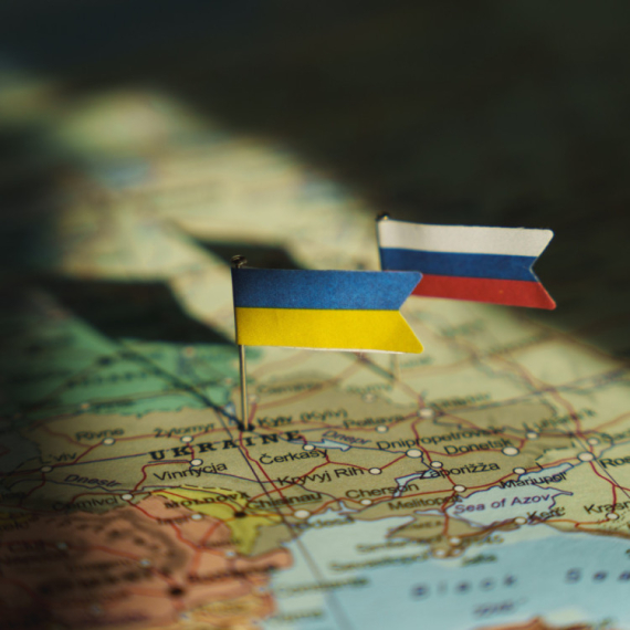 Rat – dan 1.654: Putin, Vitkof i Kušner tri sata za istim stolom; Kraj rata blizu? Na snazi trodnevno primirje