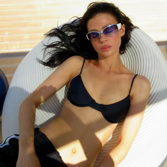 Bekam fotografisao golu suprugu, pa se hvali na sva zvona: Fotka dospela i do mreža FOTO