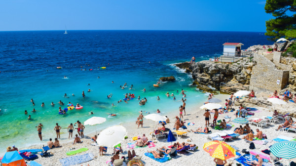 Turisti počeli da zaobilaze Hrvatsku zbog cena: Za samo četiri noći traže 3.800 evra