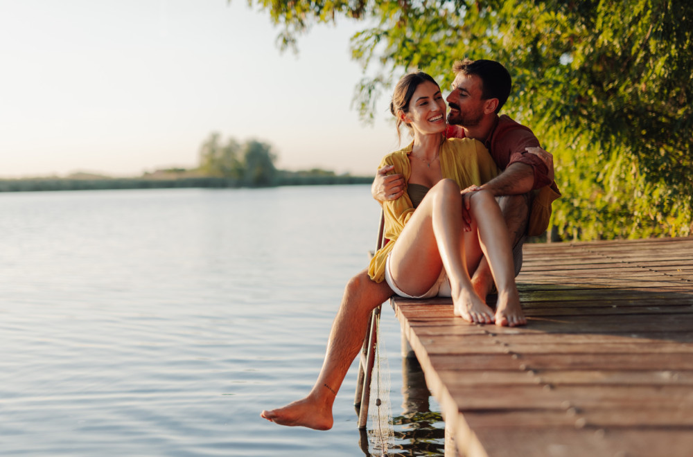 Žene potajno obožavaju kad im muškarci rade ove sitne stvari
