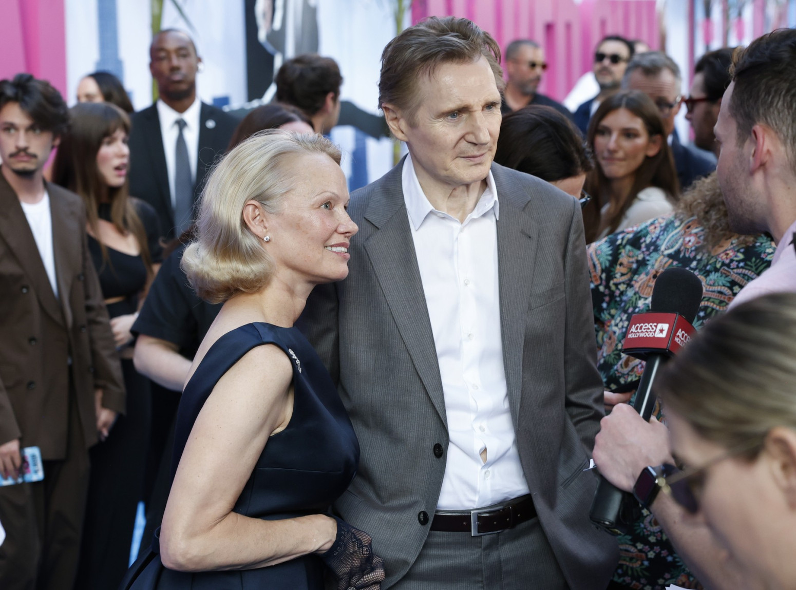 Sve što se pisalo o Lijamu Nisonu i Pameli Anderson je čista laž: Isplivale nove informacije