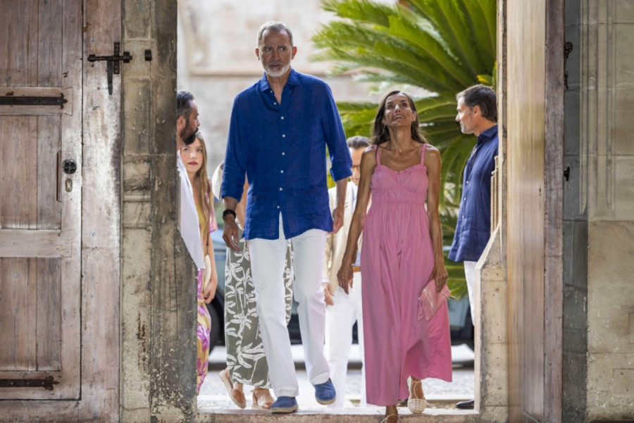 Ova žena ima hiljadu najlepših haljina i svaka je bolja od prethodne FOTO