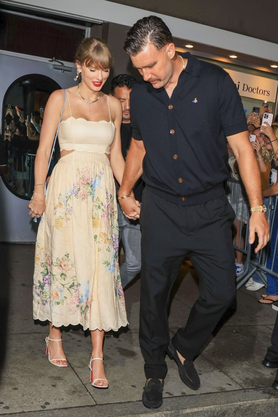 Udaje se Tejlor Svift: Romantična prosidba, dijamantski prsten i veliko DA FOTO