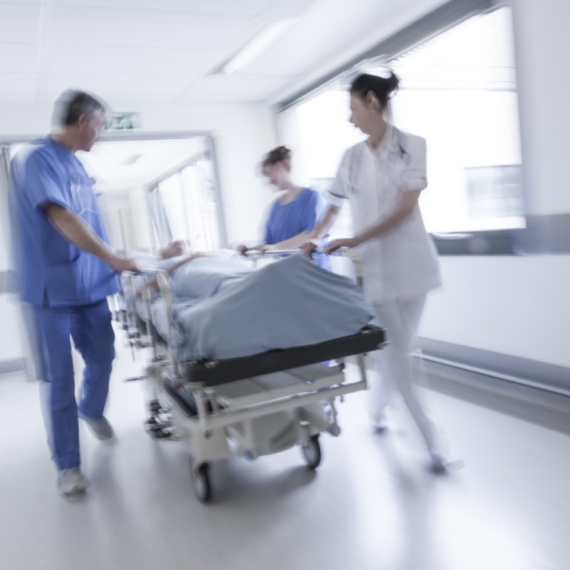 "Najgori mogući scenario": Virus napunio bolnice