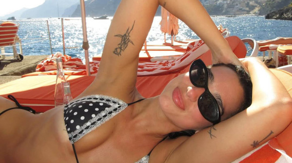 Ovako izgleda najseksi žena sveta: Vatrena Albanka je najbliža savršenstvu FOTO