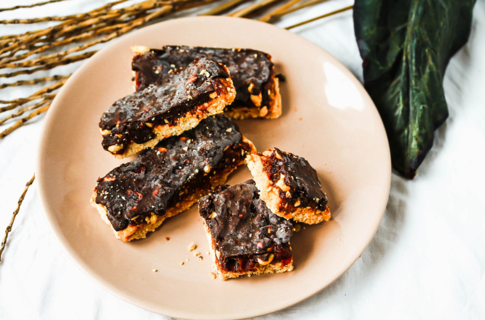 Snikers čokoladice od 4 sastojka će vas oduševiti: A još su i zdrave FOTO/VIDEO