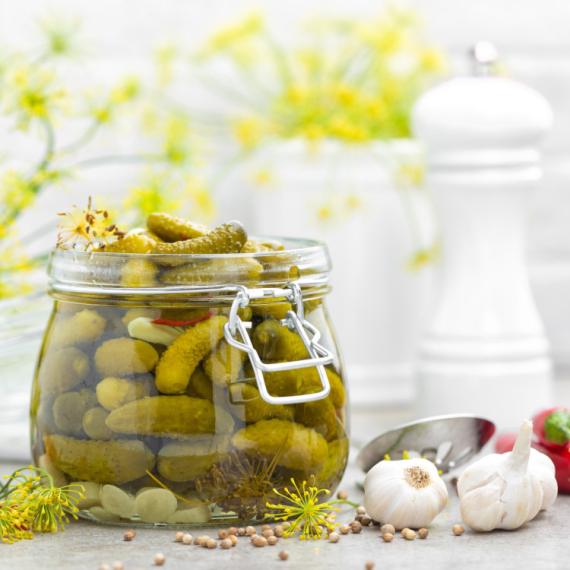 Sok od kiselih krastavaca ima skrivenu moć; Pogledajte šta sve može da uradi za vaše telo