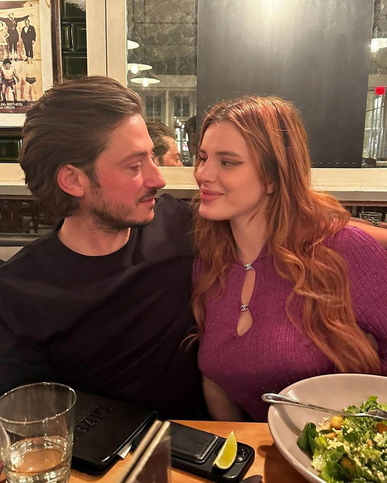 Poznata glumica zaprosila partnera, fanovi u šoku FOTO/VIDEO