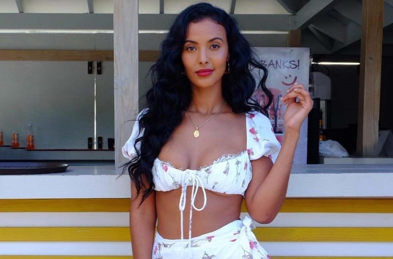 Malo ko ume da digne temperaturu na mrežama kao ona i njene raskošne obline FOTO