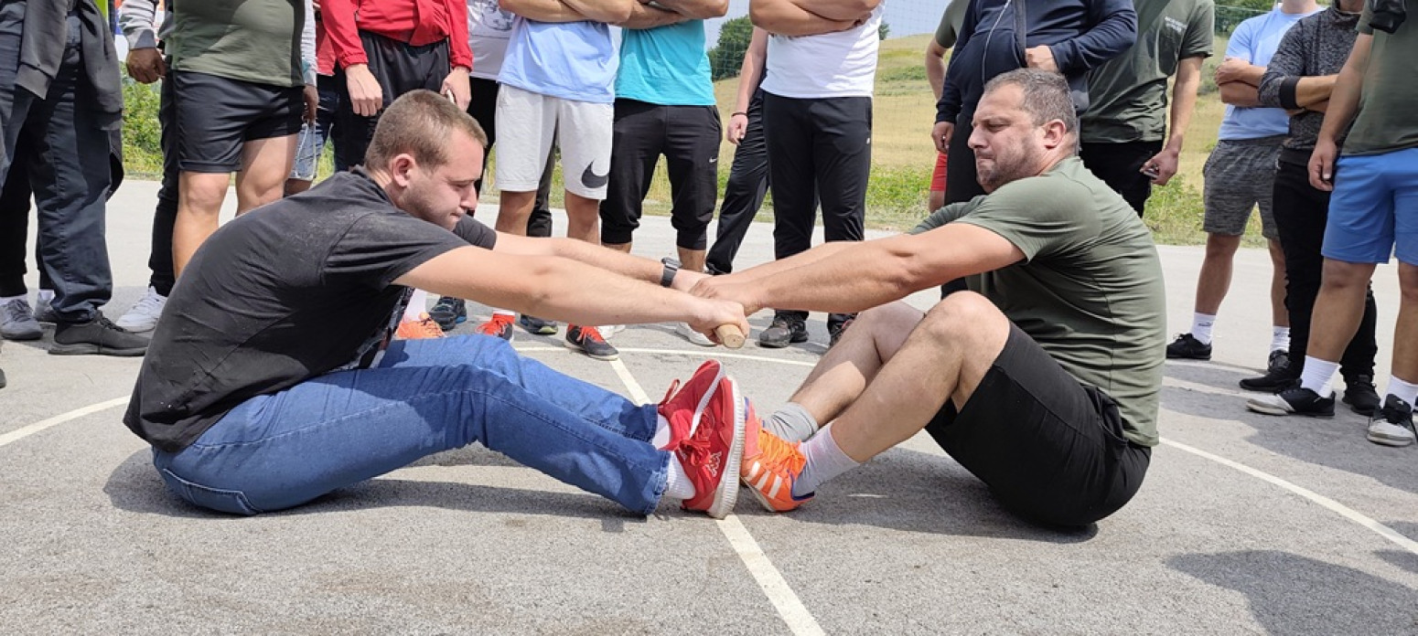 Marija iz Vrnjačke Banje pobednica u oranju, pobedila čak 50 muškaraca FOTO
