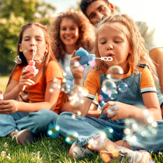 Kako se stvaraju prva sećanja iz detinjstva? Ovih 7 stvari utiču na uspomene