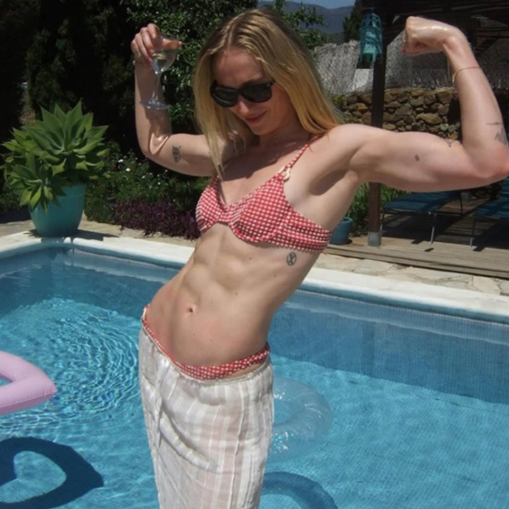 Zanosna plavuša otkrila vrele detalje iz spavaće sobe: "Nisam ponosna na to, ali..."