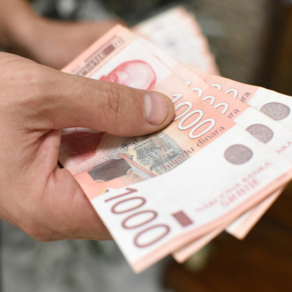 6.000 dinara pomoći za građane: Detaljan vodič – ko ima pravo, kako se prijaviti i kada stiže novac