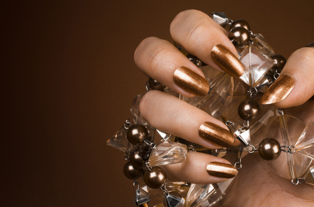 Sezonski glamur na vrhovima prstiju: Ovaj manikir nas je osvojio za kraj leta FOTO