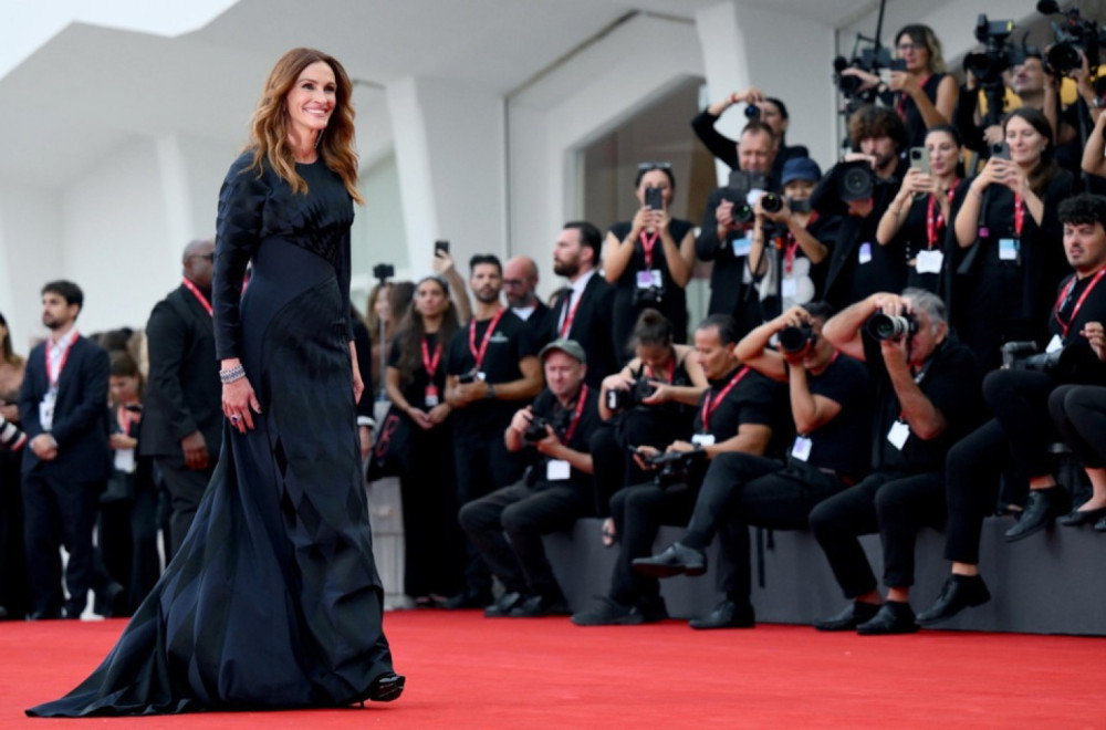 Žena sa najlepšim osmehom može da obuče šta god želi FOTO