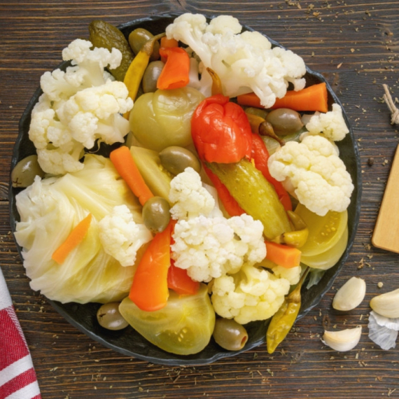 Bistra zimnica uz ove trikove: Samo ovako vam turšija neće postati mutna