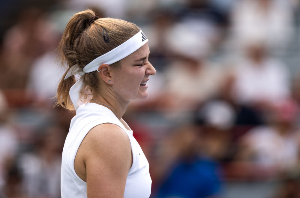 Teniserka se rasplakala usred meča: "On se nekad pojavi, to me je prestrašilo" FOTO