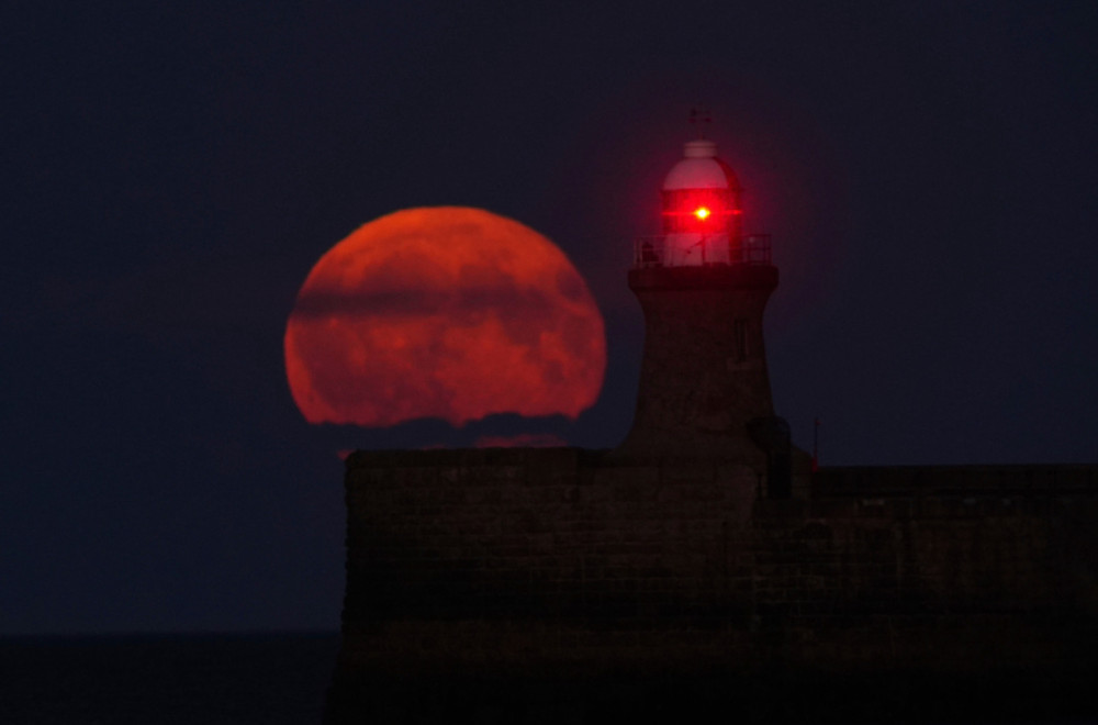 Pomračenje krvavog Meseca očekuje nas 7. septembra: Ova 4 znaka da se dobro pripaze