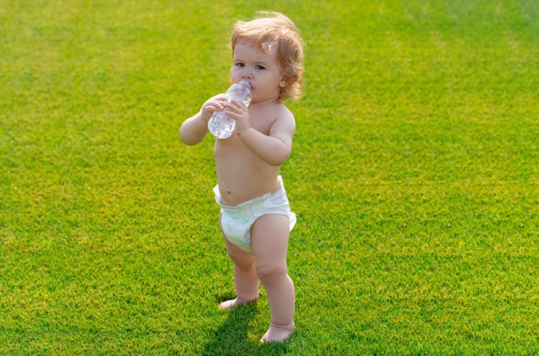 Pustite dete da hoda boso: Postoje dva jaka razloga za to