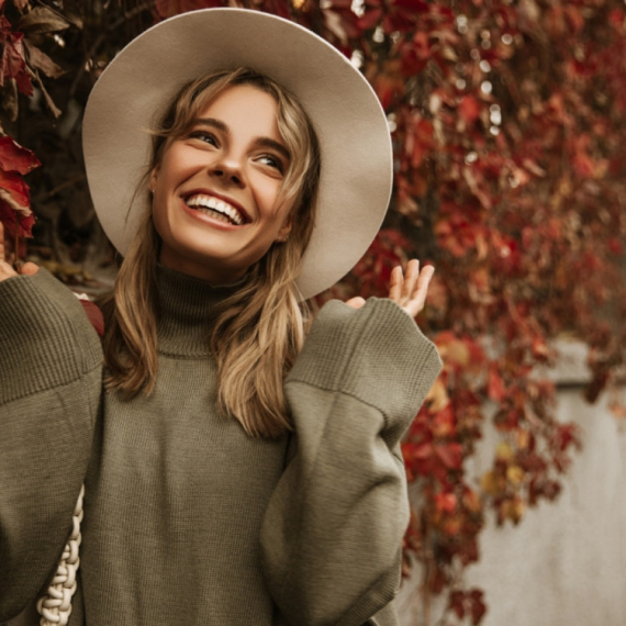 Ovi komadi će vladati jesenjom sezonom 2025: Trendovi zbog kojih će vas pamtiti FOTO