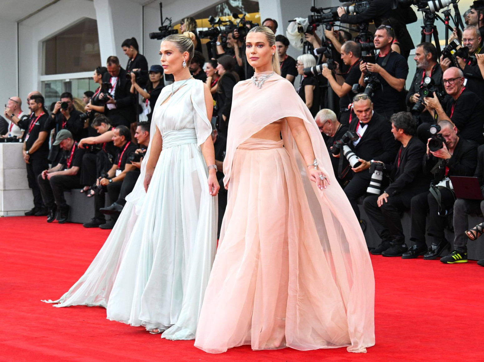 Kao anđeli: Bliznakinje pokorile Veneciju FOTO