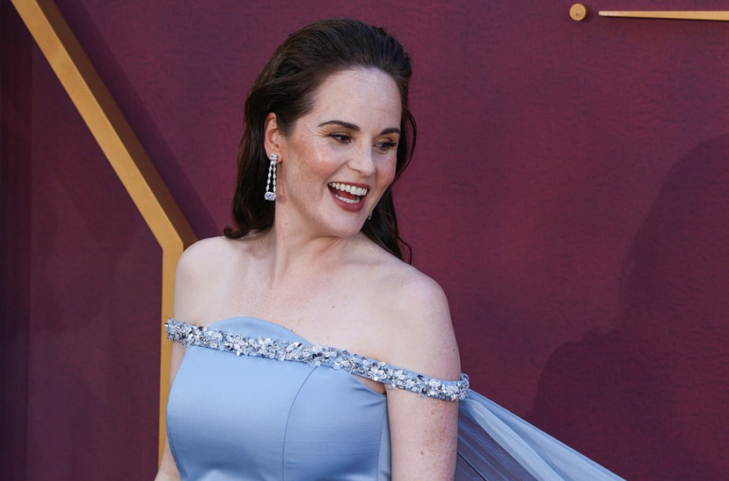 Glumica (43) čeka prvo dete: Na crvenom tepihu objavila da je trudna FOTO