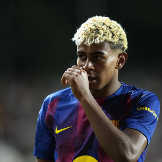 Lamina Jamala ostavila devojka? Šuška se da ga je prevarila s poznatim fudbalerom