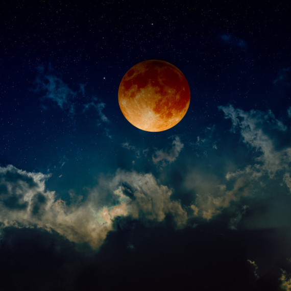 Stiže prvi pun Mesec ove jeseni i donosi ogromne promene za 4 znaka