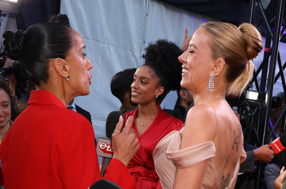 Džinovska tetovaža na golim leđima: Skarlet Johanson ukrala šou FOTO