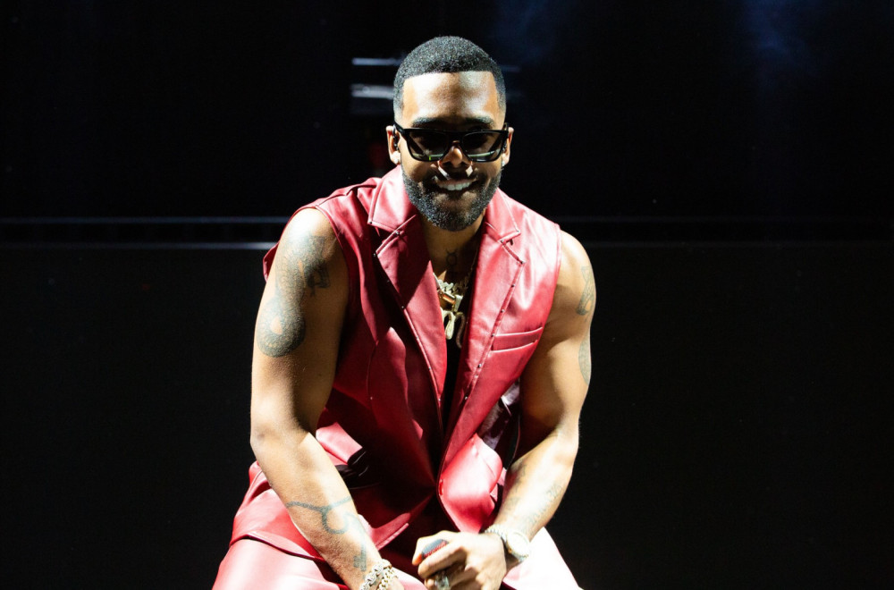 Pevač uživa u vezi sa četiri žene: "Svaka zna svoju ulogu, odane su samo meni" FOTO