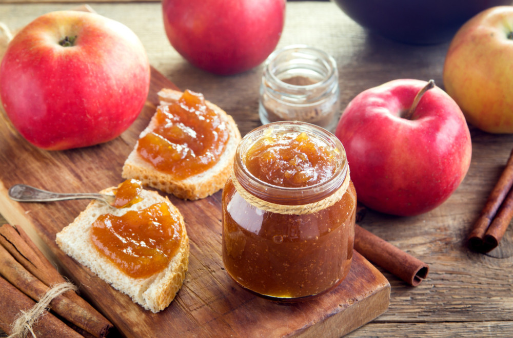 Bez stajanja i mešanja: Džem iz rerne osvojiće vas ukusom