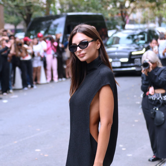 Bez njene zadnjice ništa ne može da prođe FOTO