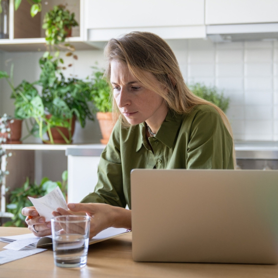 Greška koju svi pravimo: Isključite ovo iz struje i uštedećete dosta novca