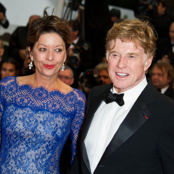 Bio je miljenik žena, a njegovo srce je ukrala 21 godinu mlađa – promenila mu je život FOTO