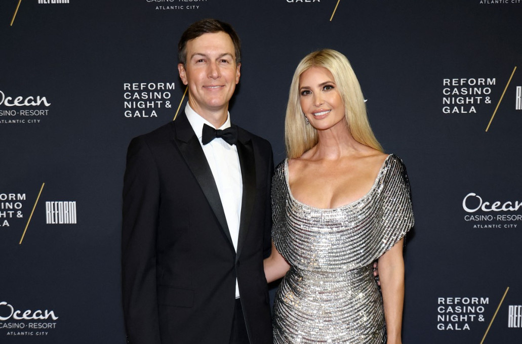 Kad dama izaziva – sve "gori": Ivanka Tramp u providnoj haljini iskopirala seksi crnku FOTO