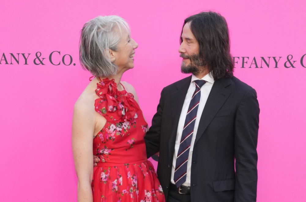 Njihova ljubav je svima trn u oku: Najveći šmeker i holivudski dobrica sada je i oženjen? FOTO